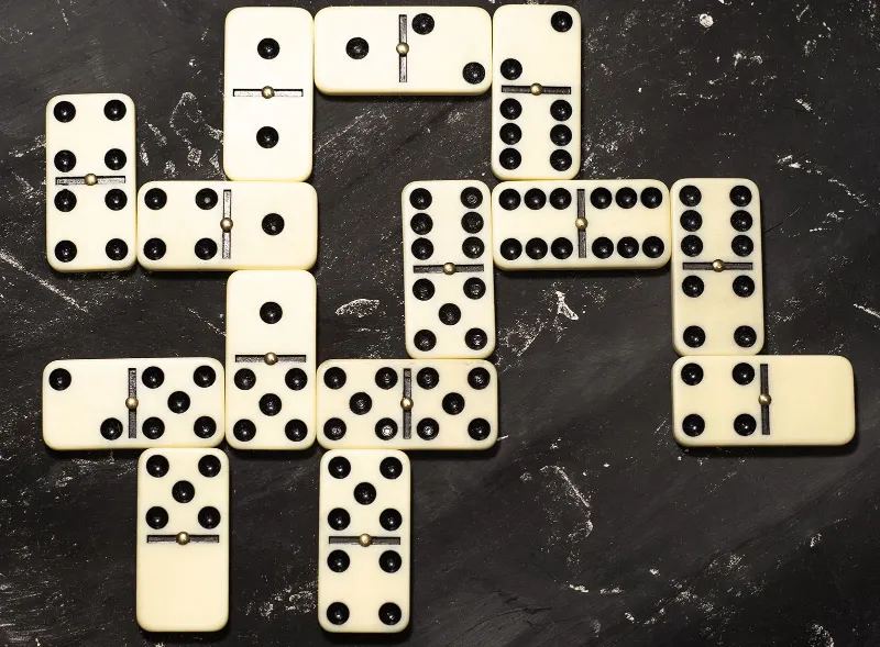 Luật chơi chính thức của trò chơi domino